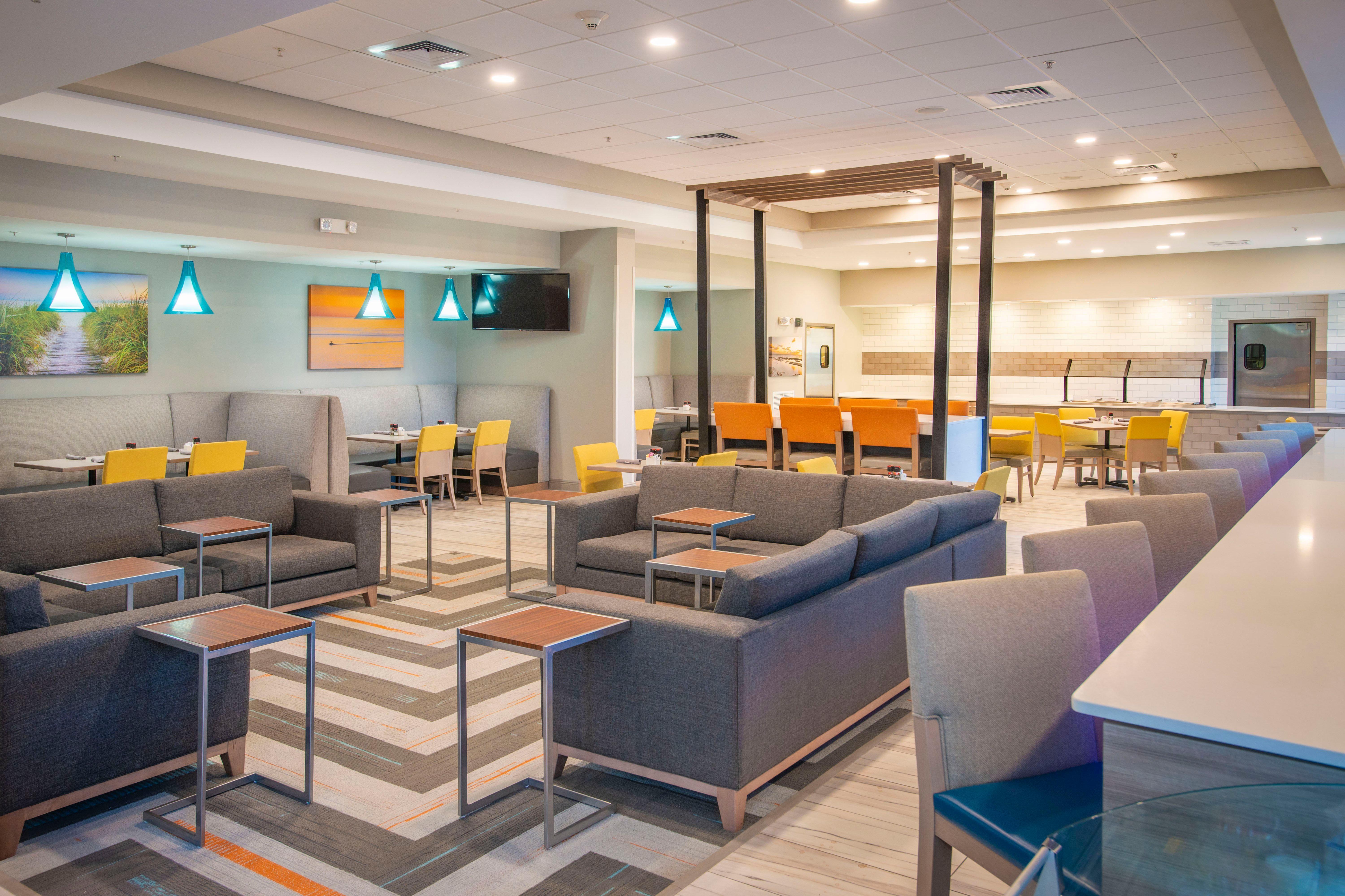 Holiday Inn Pensacola - University Area By Ihg Ferry Pass Exterior photo